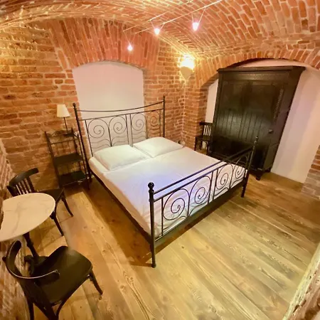 Guest house Family Lorenz & Coffee House 3*