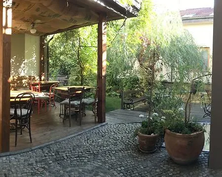 Family Lorenz & Coffee House Guest house